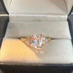 Elegant Gold and Silver Women's Ring